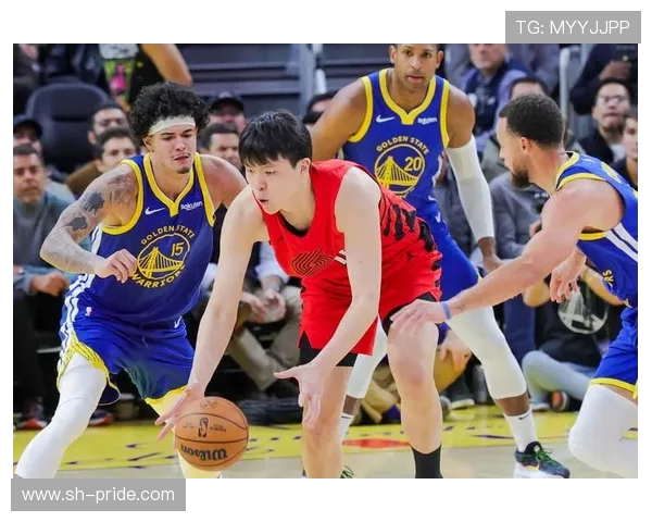 鹈鹕强势挑战勇士主场巅峰对决谁能在新赛季首战中拔得头筹